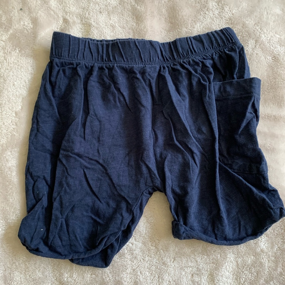 H&M 9 to 12 month navy lightweight shorts - Picture 1 of 4